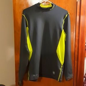 Men's Nike dri-fit long sleeve shirt